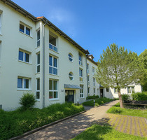 Schicke, neuwertige 2,5-Zimmer-Dachterrassenwohnung in bevorzugter Lage - Filderstadt Bernhausen