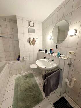Blick ins Badezimmer - 
