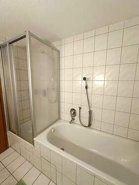 Badezimmer Ansicht 2 - 