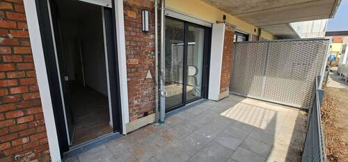 Terrasse - großes 1-Zimmer-Apartment im Erdgeschoss inkl. Küche & großer Terrasse - Bereit für Ihren Erstbezug!