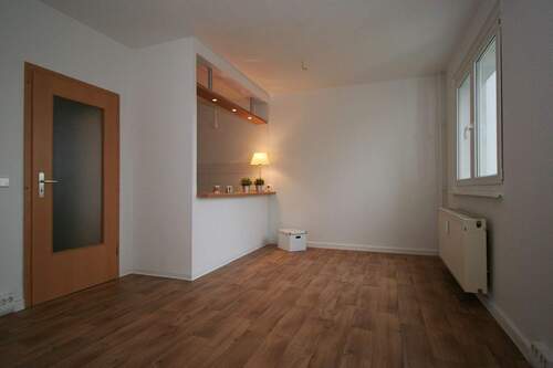 Wohnzimmer - Etagenwohnung mit 54,20 m² in Merseburg zur Miete