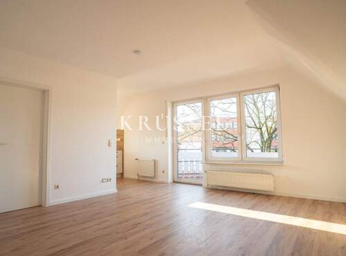 Das lichtdurchflutete Wohnzimmer... - 2 Zimmer Etagenwohnung zur Miete in Meppen