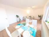 Wohn- und Essbereich - 3 Zimmer Etagenwohnung zum Kaufen in Mutterstadt
