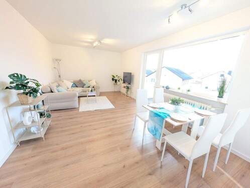 Wohn- und Essbereich - 