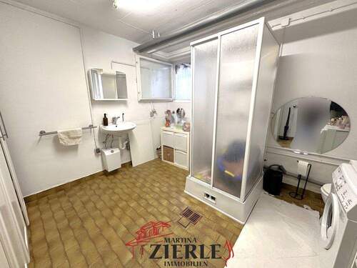 023 Großes Badezimmer, ELW - 