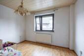 Schlafzimmer EG - 