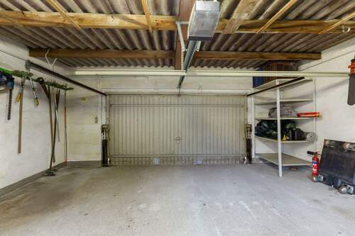 Garage - 