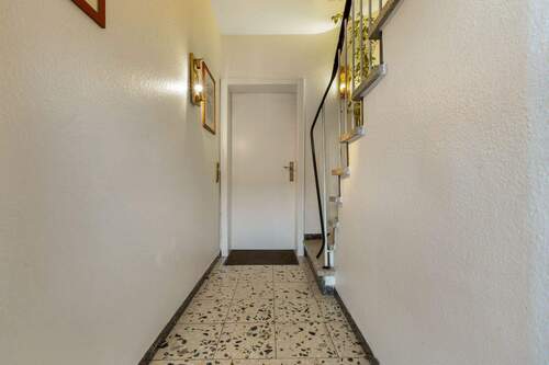 Eingangsbereich EG - 7 Zimmer Reihenmittelhaus zum Kaufen in Korschenbroich