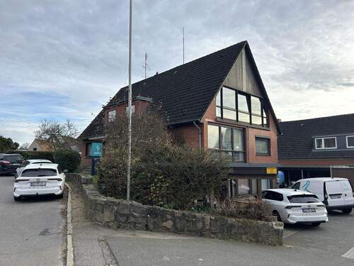 Westseite - 8 Zimmer Einfamilienhaus zum Kaufen in Lübeck / Kücknitz