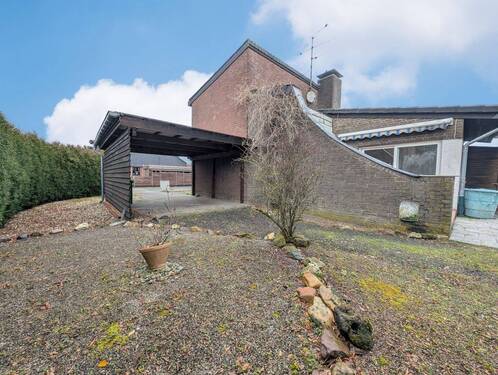 Carport - 4 Zimmer Reihenendhaus in Kalkar