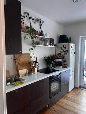 Einbauküche - Penthouse in Energiesparhaus - 1.280,00&nbsp;EUR Kaltmiete, ca.&nbsp; 69,70&nbsp;m&sup2;&nbsp;Wohnfl&auml;che