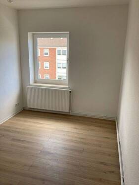 Schlafzimmer - 2 Zimmer Etagenwohnung zur Miete in Bremerhaven