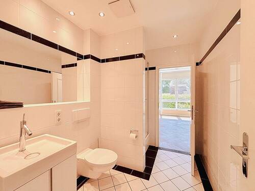 Badezimmer II - 