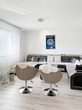 1 Wohnzimmer - 6 Zimmer Doppelhaushälfte zum Kaufen in Lengede