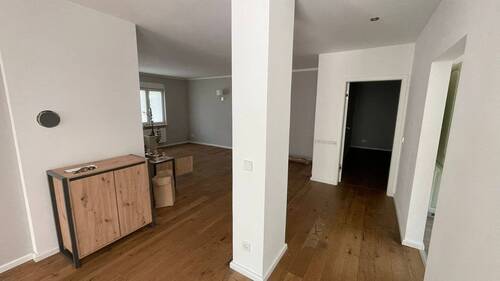 Wohnzimmer leer.jpg - 