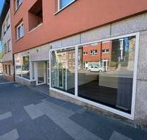 Repräsentative Praxis- & Gewerbefläche mit großer Schaufensterfront in Aachen-Eilendorf