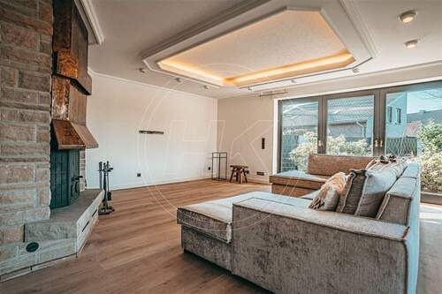 Wohnbereich mit perfektem Lichteinfall - 