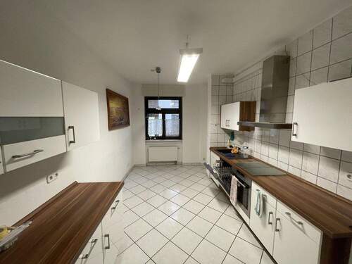 KOCHEN - 7 Zimmer Reihenmittelhaus in Saarbrücken