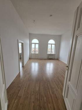 Zimmer-Zugang-Durchgangszimmer.jpeg - 