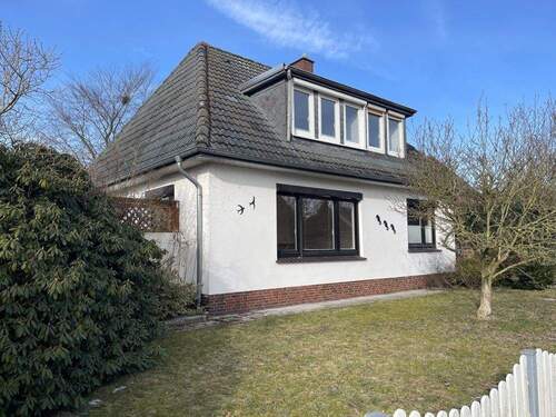 Straßenansicht - 5 Zimmer Einfamilienhaus zum Kaufen in Schortens