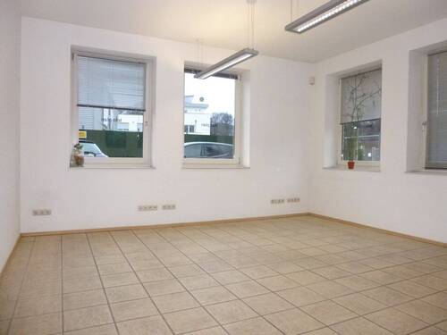 Büro 1 - 