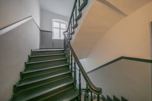 treppenhaus - Etagenwohnung mit 115,00 m² in Berlin zum Kaufen