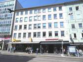 Außenansicht (Reisebüro) - Ladeneinheit in bester Innenstadtlage von Kassel