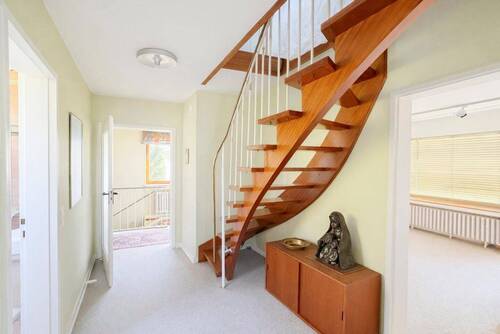 Zugang vom Haupthaus zum ausgebauten Speicher - 