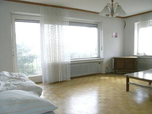 Wohnzimmer-1 OG-Altbau - 