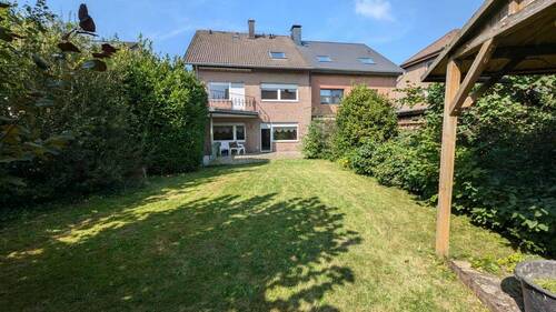 Hausansicht hinten - Doppelhaushälfte mit 235,00 m² in Aachen-Brand zum Kaufen