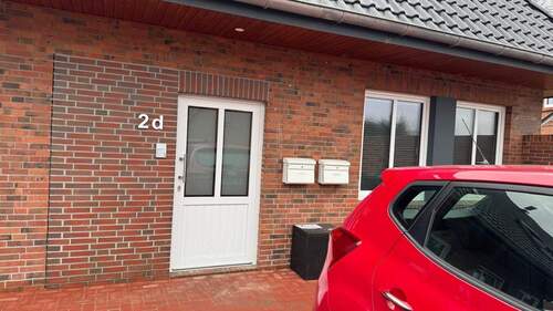 Eingang - Helle 3-ZKB-Oberwohnung in Zetel-Collstede - ruhig, energetisch saniert, verfügbar ab 01.04.2026