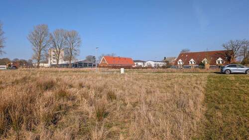 Gegenüberliegende Straßenseite - 