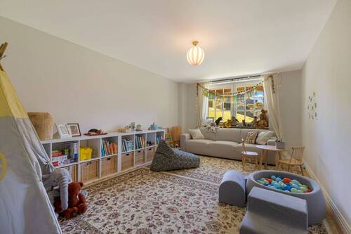 Zimmer 2 - 