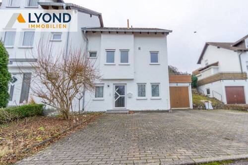Außenansicht - 6 Zimmer Doppelhaushälfte zum Kaufen in Heubach