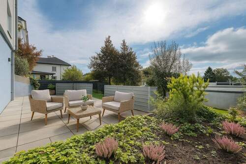 Terrasse - Digital Homestaging.jpg (1) - Reihenendhaus mit 179,40 m² in Solingen zum Kaufen