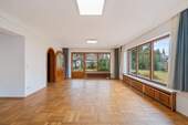 Richard-Wagner-Str.-4.jpg-klein-.jpg - Bungalow mit 180,00 m² in Schwaig bei Nürnberg zum Kaufen