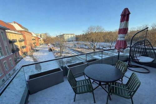 Balkon - Etagenwohnung mit 120,00 m&sup2; in Berlin zur Miete