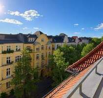 Bezugsfreie Dachgeschosswohnung mit Südwest-Terrasse nahe der Schloßstraße - Berlin Steglitz