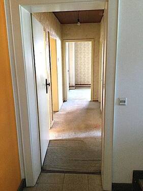 Flur - 3 Zimmer Etagenwohnung zum Kaufen in Wiesbaden