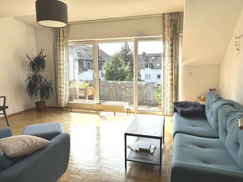 Wohnbereich - 2 Zimmer Etagenwohnung zum Kaufen in Bonn