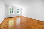 Wohnzimmer - 2 Zimmer Etagenwohnung zum Kaufen in Berlin