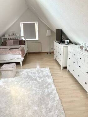 Wohn-/Schlafzimmer - Schöne Ein-Zimmer-Wohnung in der Oststadt