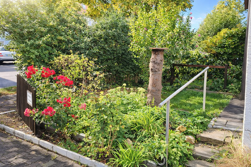 vorgarten.png - 5 Zimmer Reihenendhaus zum Kaufen in Augsburg