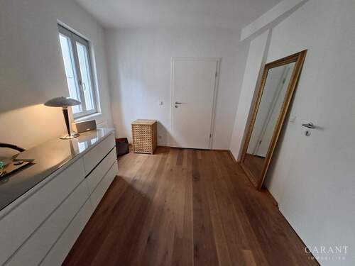 OG. Durchgangszimmer (Ankleide mö... - 