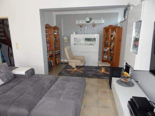 Wohnzimmer - Reihenendhaus mit 150,00 m&sup2; in Langenfeld zur Miete