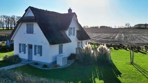 Hausansicht - 4 Zimmer Mehrfamilienhaus, Wohnhaus in Groß Schwansee
