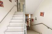 V1250 OG Treppenhaus - 