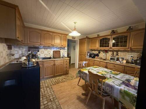 Küche - 5 Zimmer Einfamilienhaus in Stahlhofen