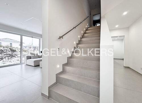 Bild 2 - 6 Zimmer Einfamilienhaus zum Kaufen in Butzbach