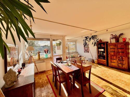 E1 Wohn-/Esszimmer/Balkon - Licht, Raum & Lage: Stilvolle Maisonette-Eigentumswohnung am Palastgarten, 4ZKB, ca. 123 qm, Balkon, Tiefgaragenplatz in Trier